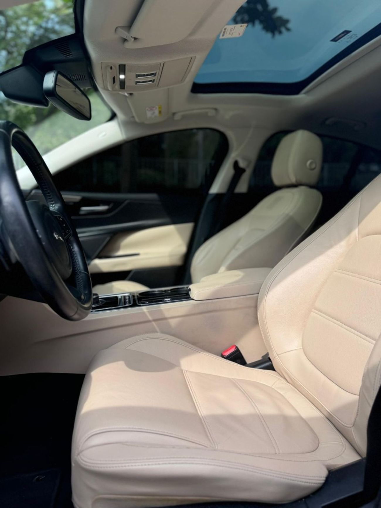 جاكوار XE HSE 2.0L (250 HP)