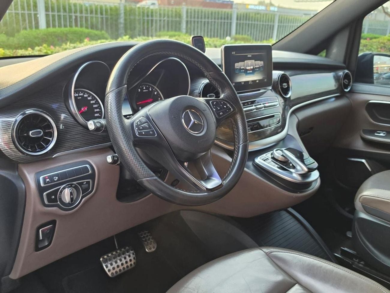 Mercedes Benz V 250 AVANTGARDE LWB