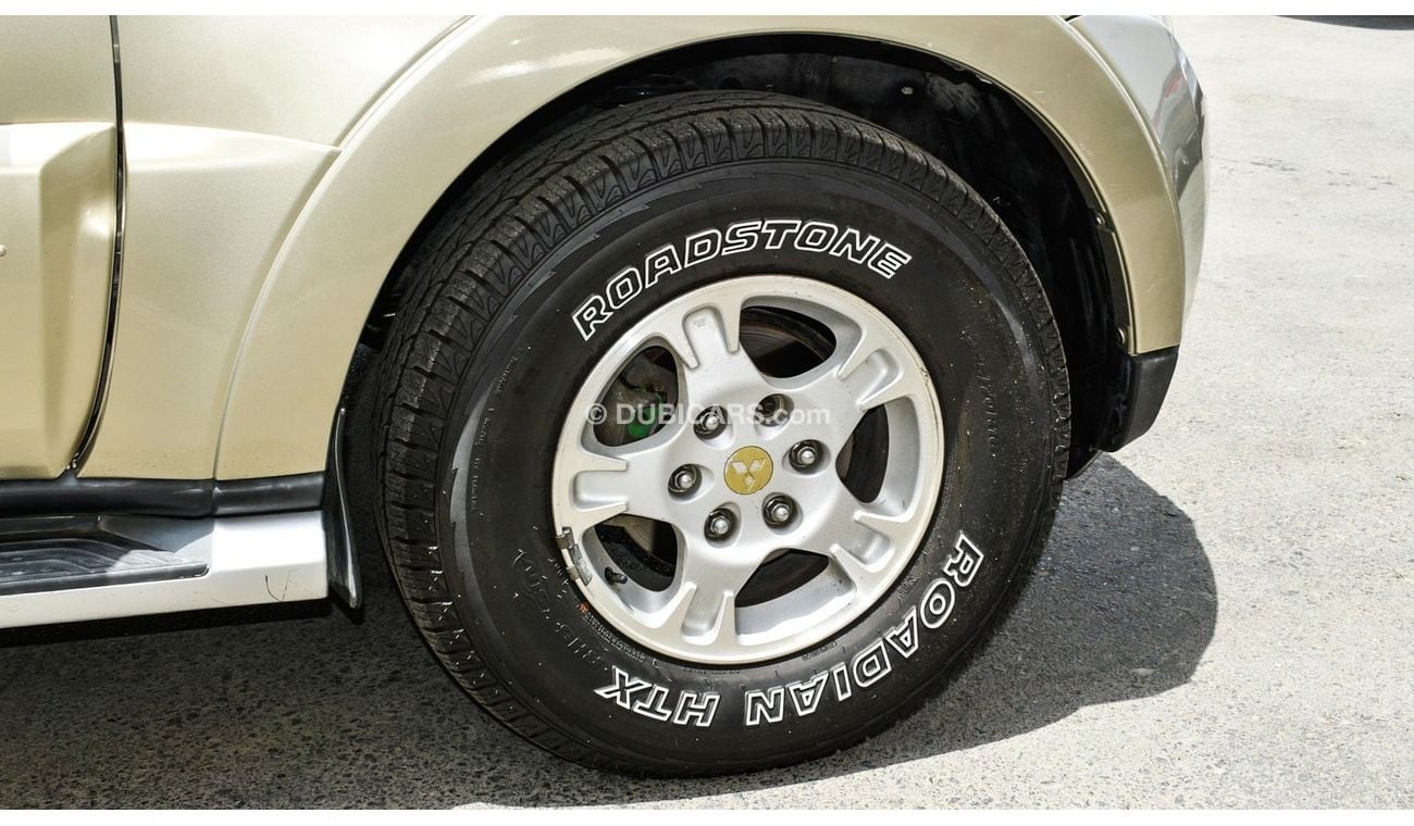 ميتسوبيشي باجيرو GLS V6