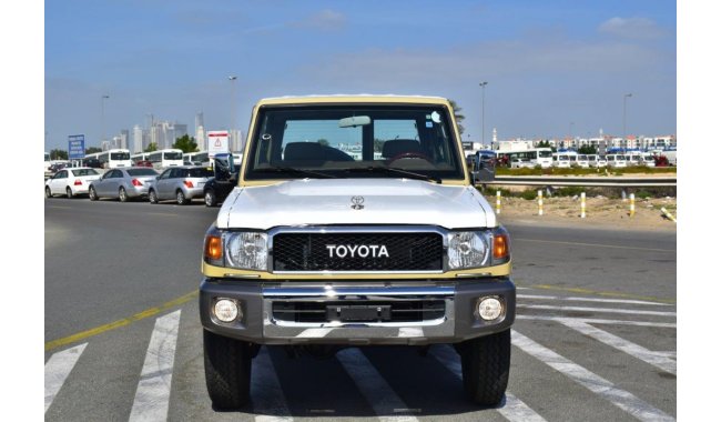 Toyota Land Cruiser Hard Top 71 Short Wheel Base V6 4.0L Petrol MT