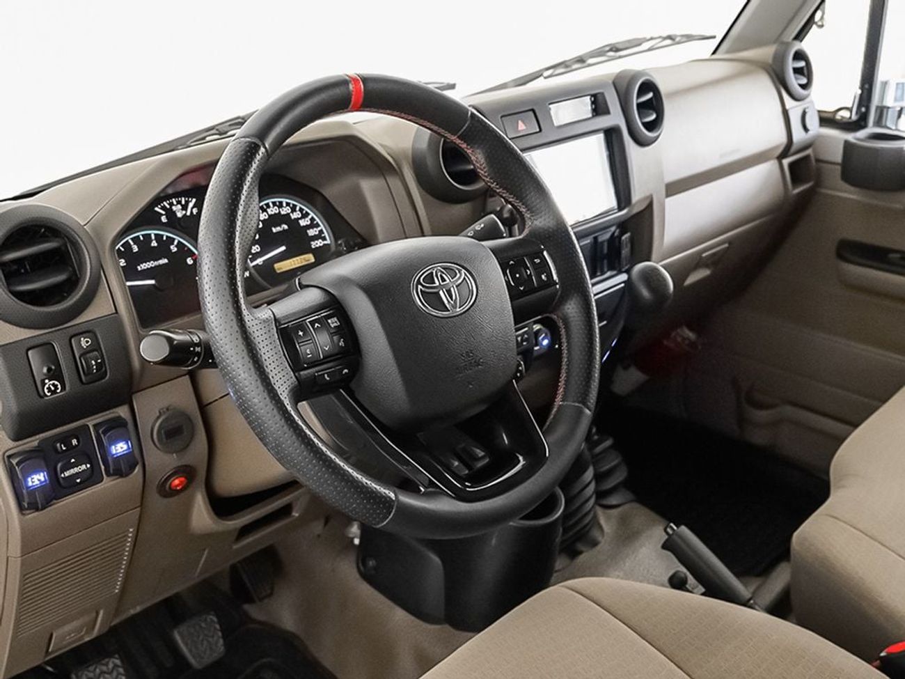 Toyota Land Cruiser Pick Up LX Pick Up