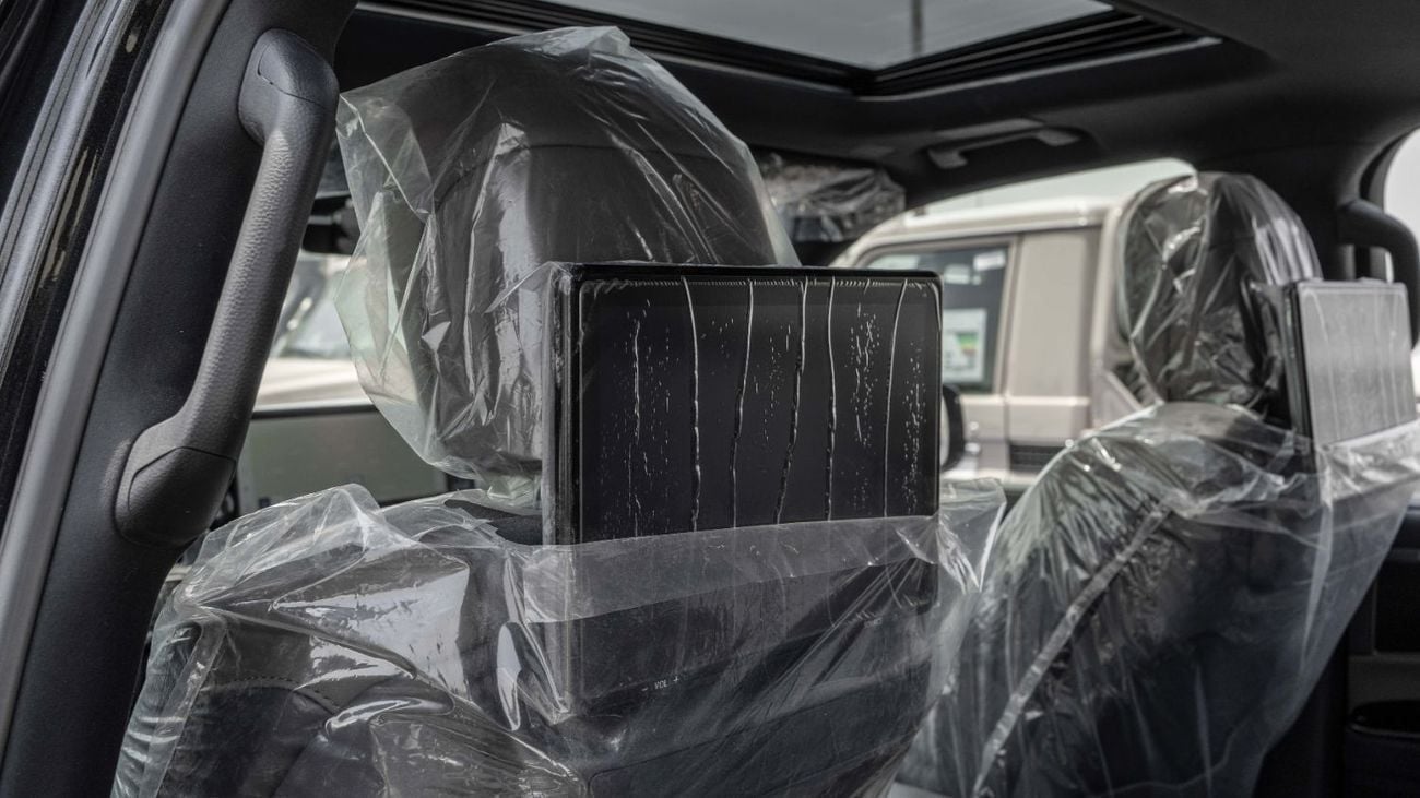 Lexus LX 600 2026 Lexus LX600 Over-Trail 3.5L AT Petrol (Black-Black)