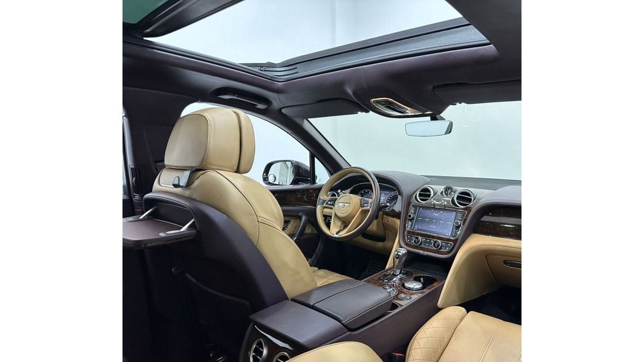 بنتلي بينتايجا Std 2017 Bentley Bentayga W12, Warranty, Full Service History, Full Options, GCC