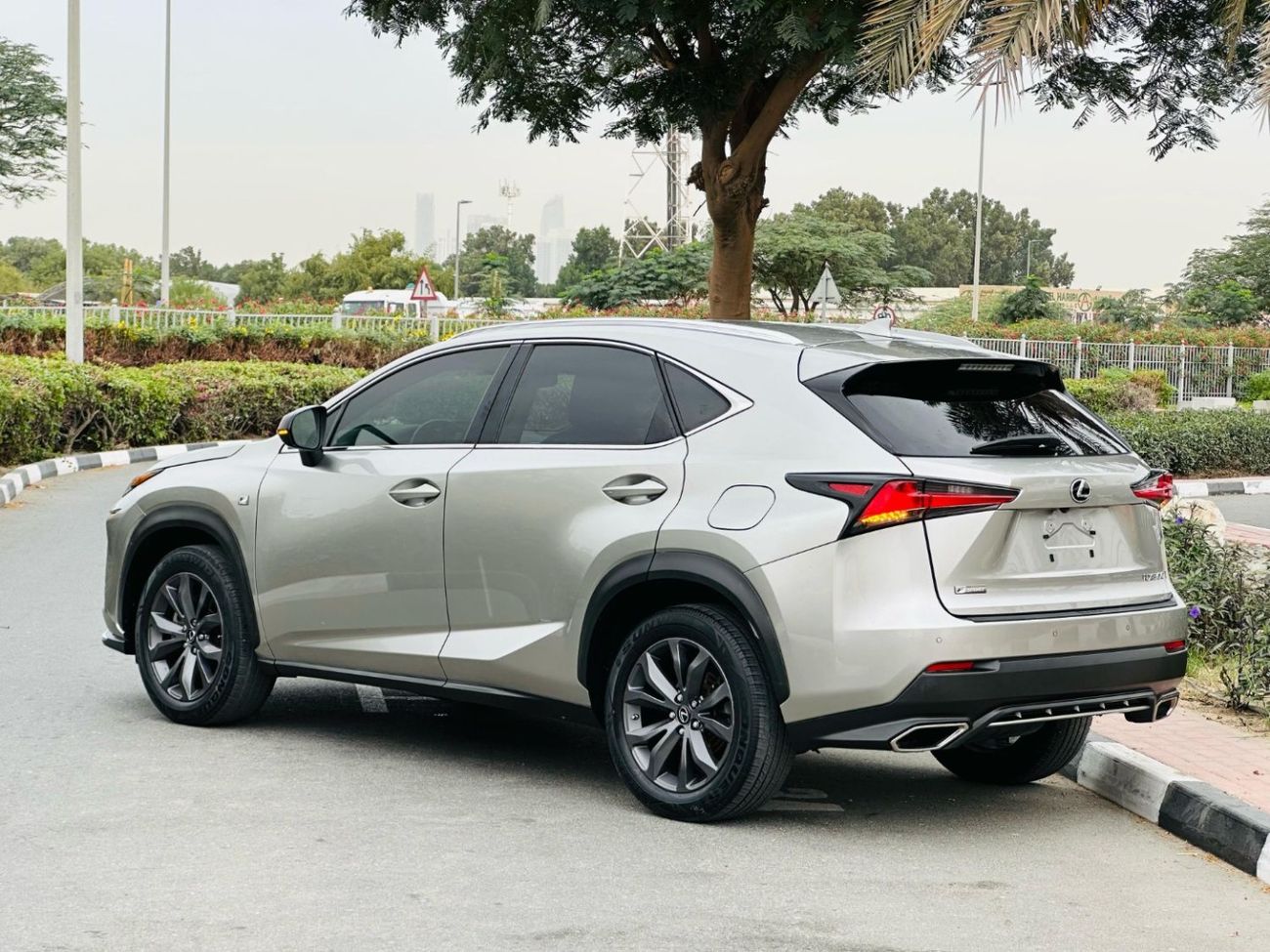 لكزس NX 300 F Sport 2.0L