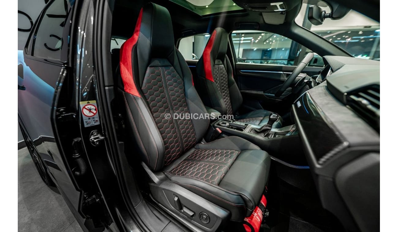 Audi RS Q3 TFSI quattro 2022 Audi RS Q3, 2025 Audi Warranty + 2027 Audi Service Contract, Low KMs, GCC