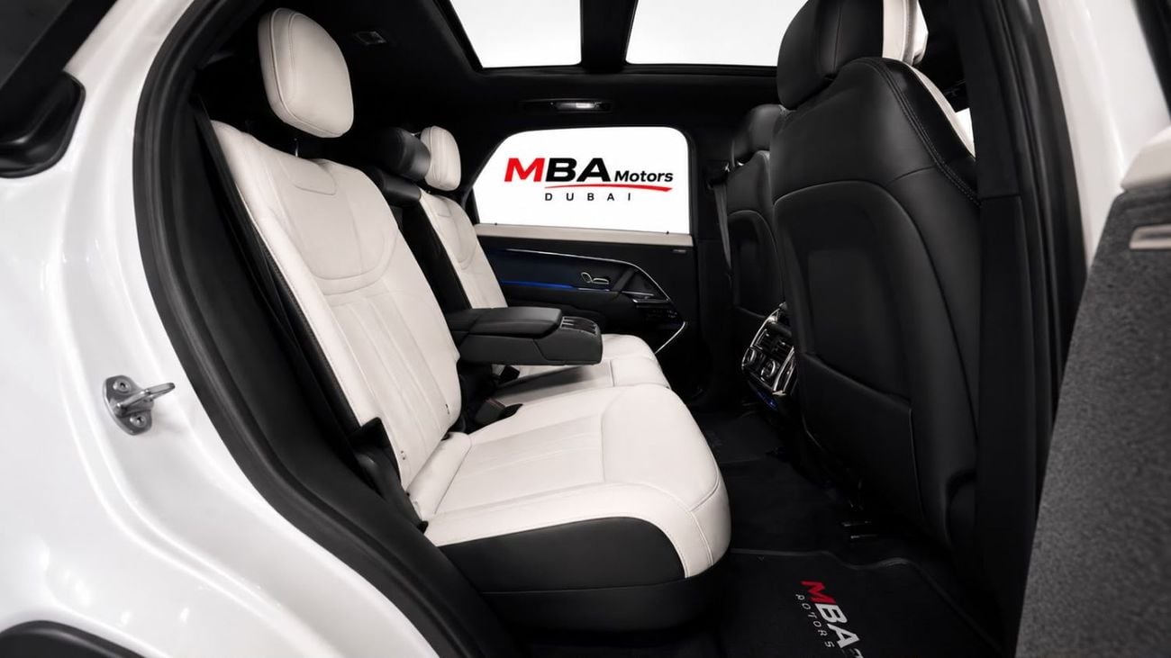 Land Rover Range Rover Sport DYNAMIC SE P400
