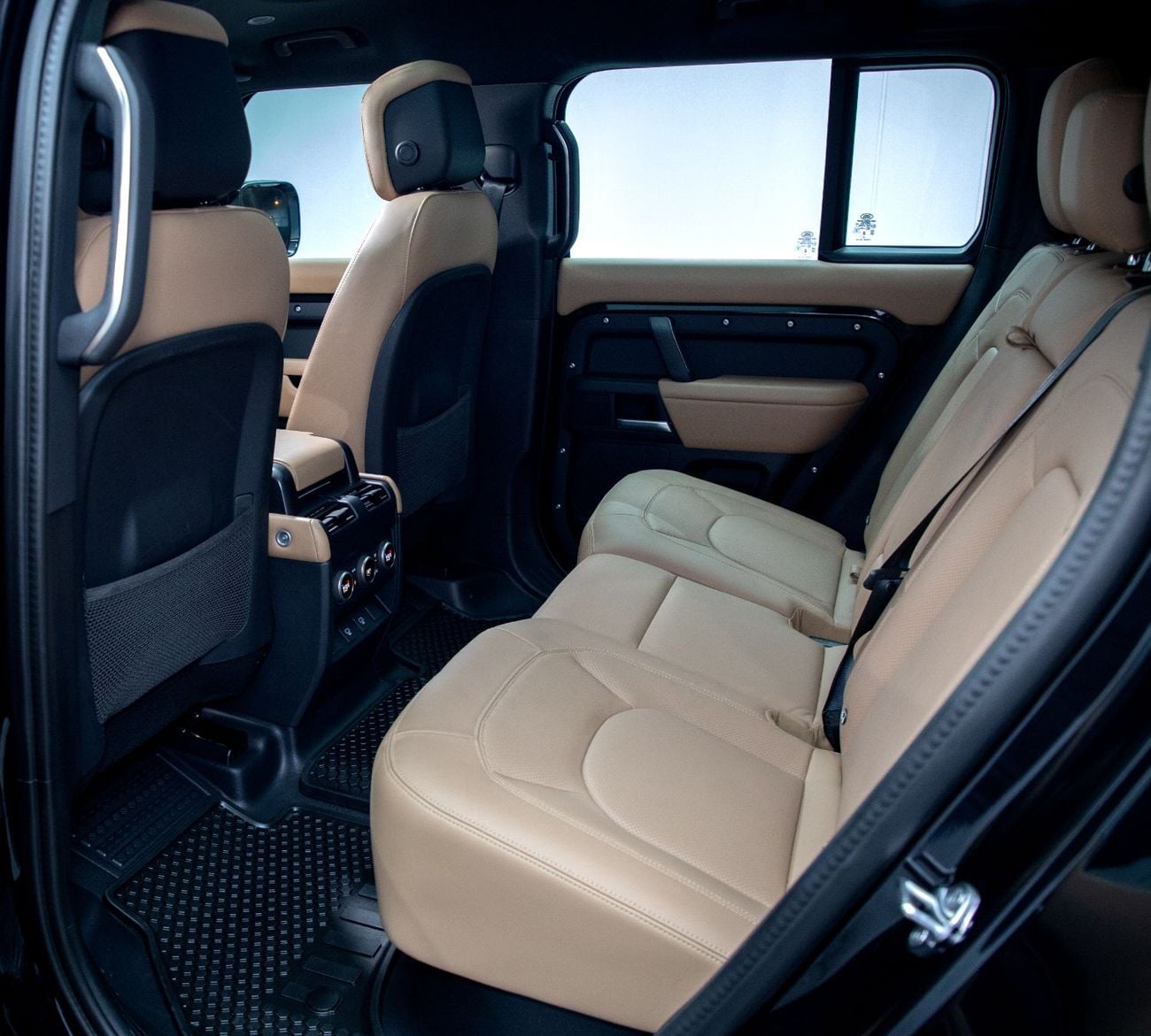 Land Rover Defender 110 X-DYNAMIC HSE P400