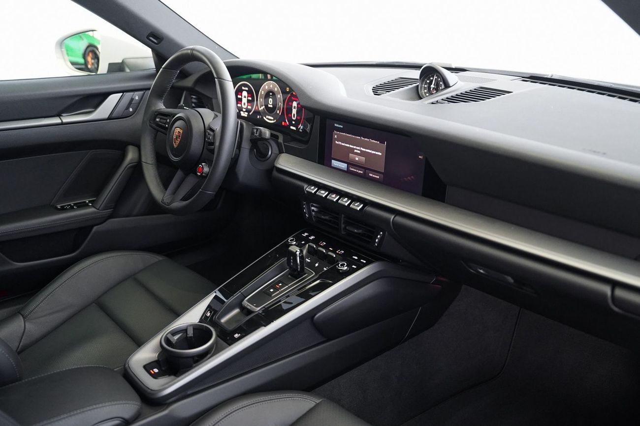 بورش 911 Carrera 3.0L (444 HP) Coupe