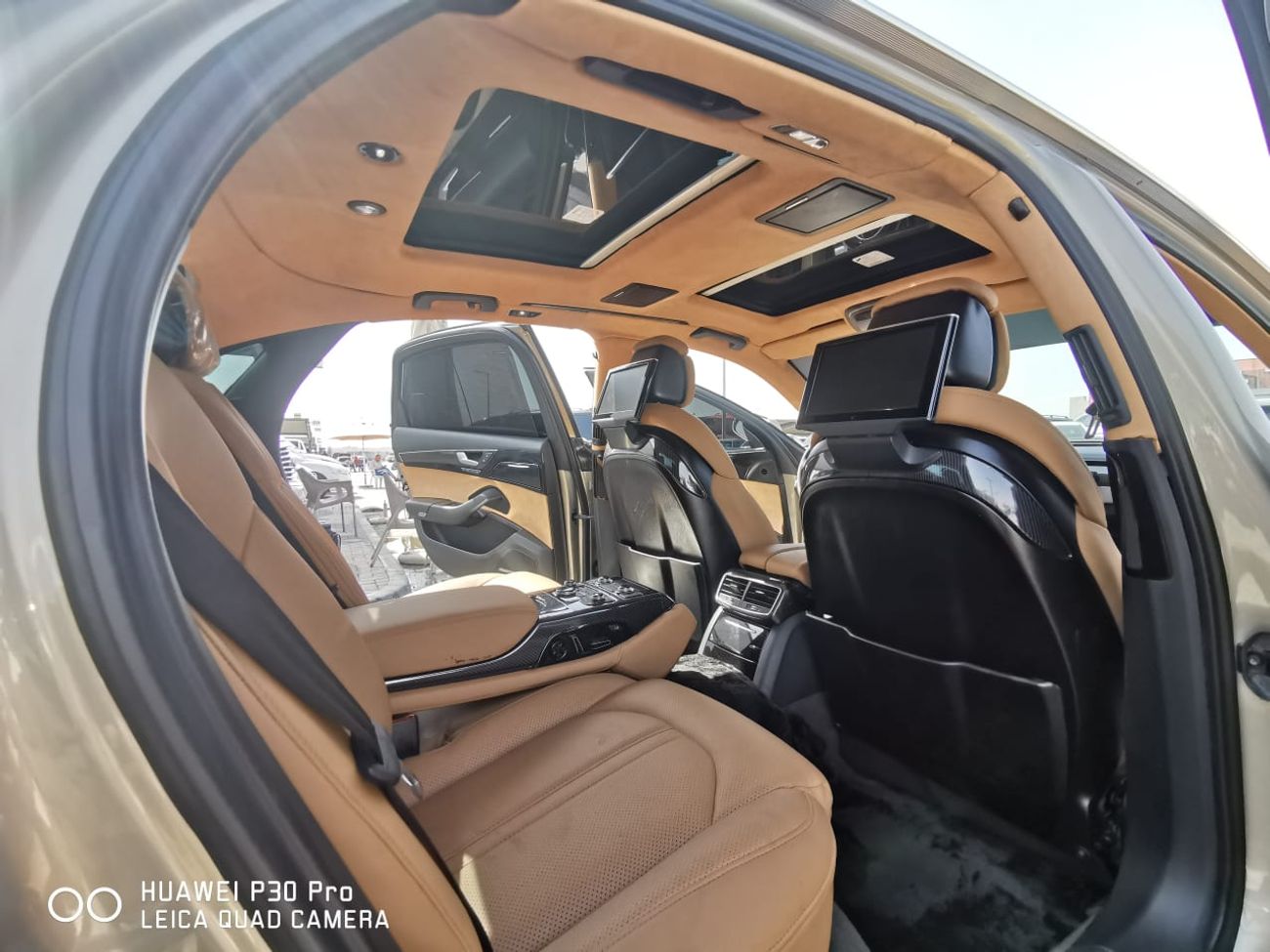 أودي A8 خليجي محول شكل 2020