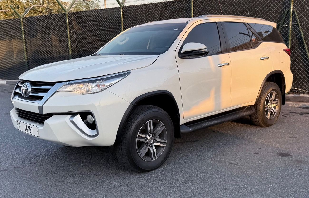Toyota Fortuner GXR 4.0L (278 HP)
