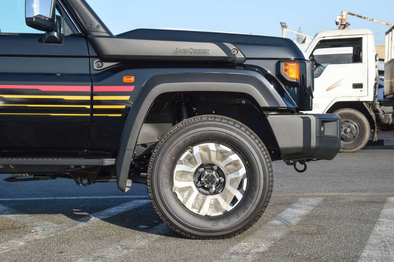 Toyota Land Cruiser 70 TOYOTA LAND CRUISER 76 2.8L 4WD SUV 2025 - BLACK