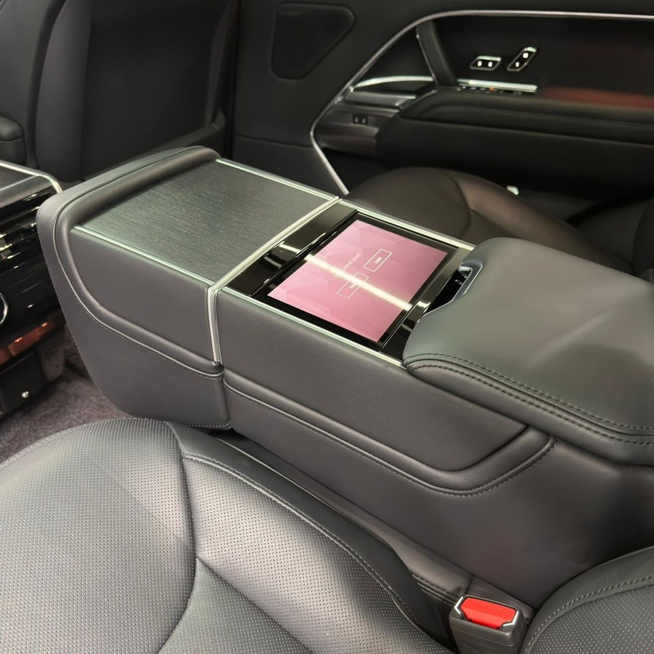 Land Rover Range Rover First Edition P530 4.4L