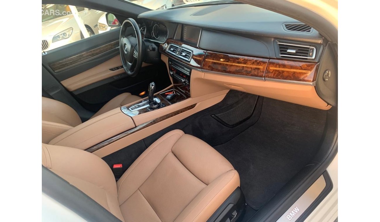 BMW 750Li Exclusive BMW 750 L _GCC_2015_Excellent Condition _Full option