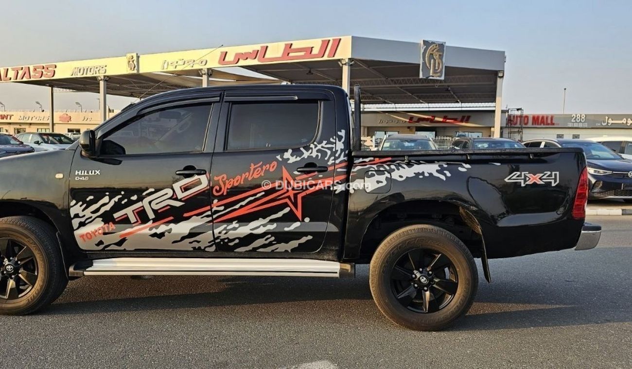 Toyota Hilux 2.5L DIESEL | MANUAL TRANSMISSION  LEFT-HAND-DRIVE | ALLOY WHEELS | LEATHER SEATS