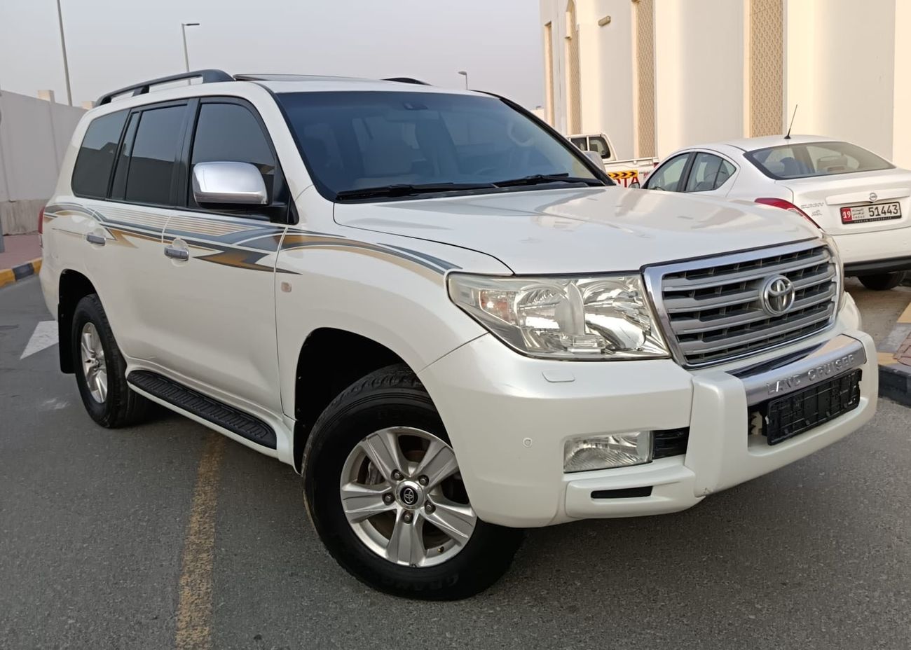 تويوتا لاند كروزر VXR... V8