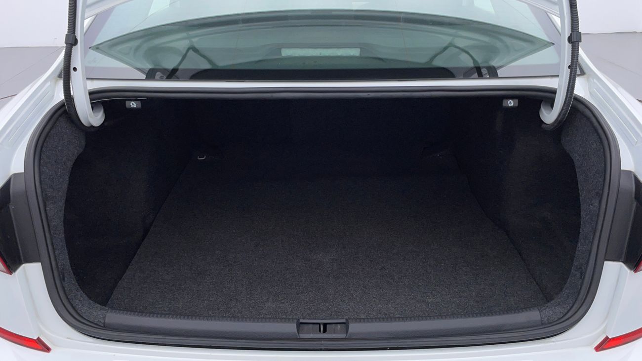 فولكس واجن باسات S 2.5 | بدون دفعة مقدمة | اختبار قيادة مجاني للمنزل