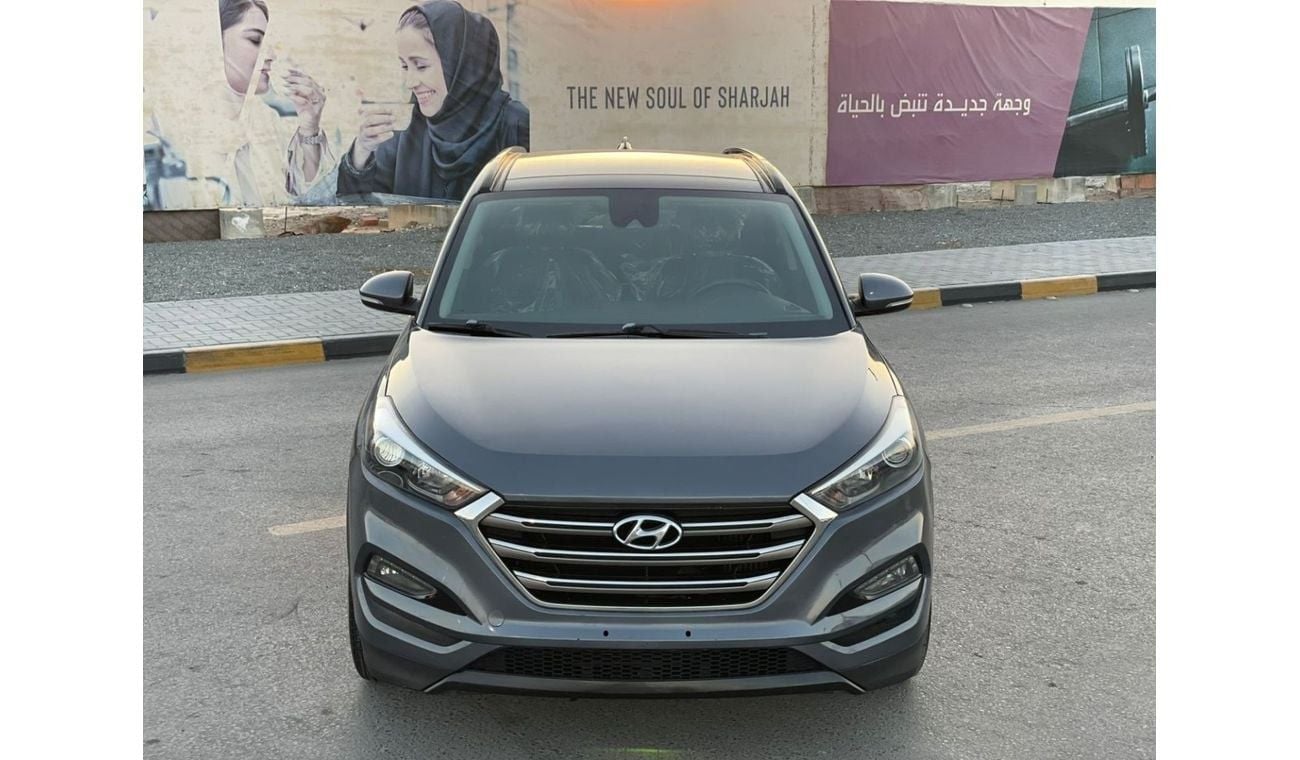 Hyundai Tucson Basic Panorama 1.6L In excellent condition and requires no expenses