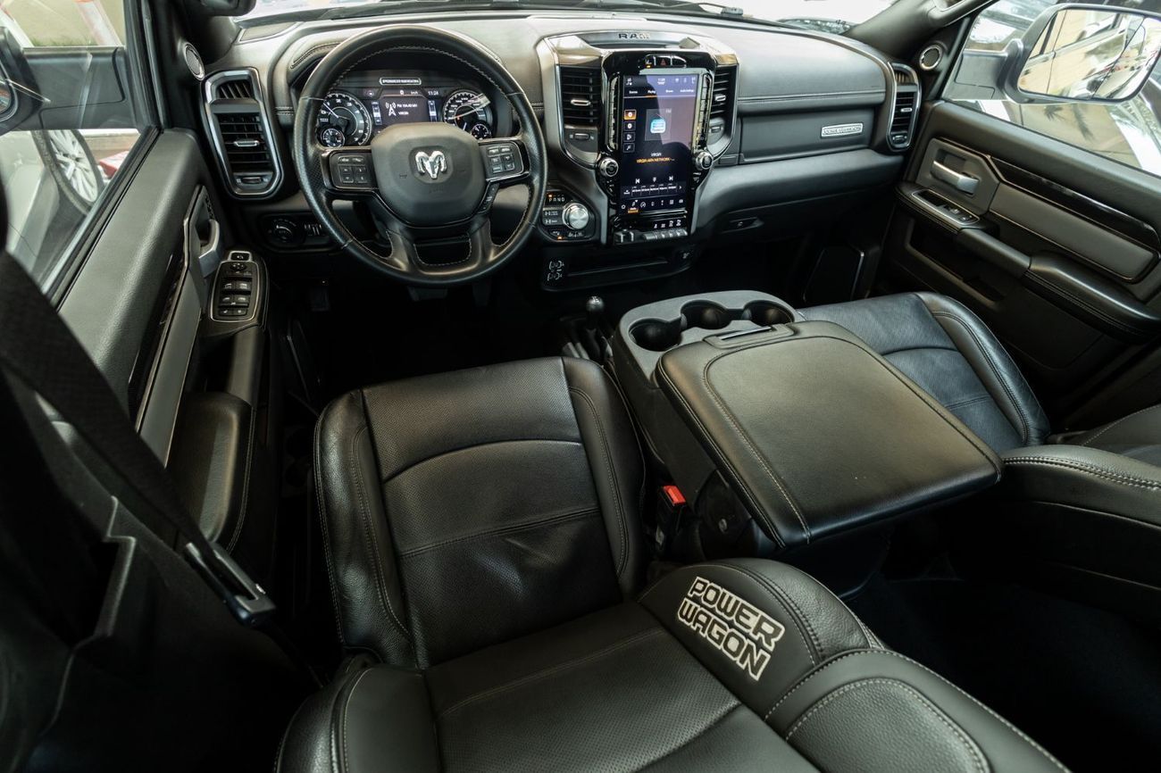 RAM 2500 Power Wagon 6.4L 4WD (5 Seater)