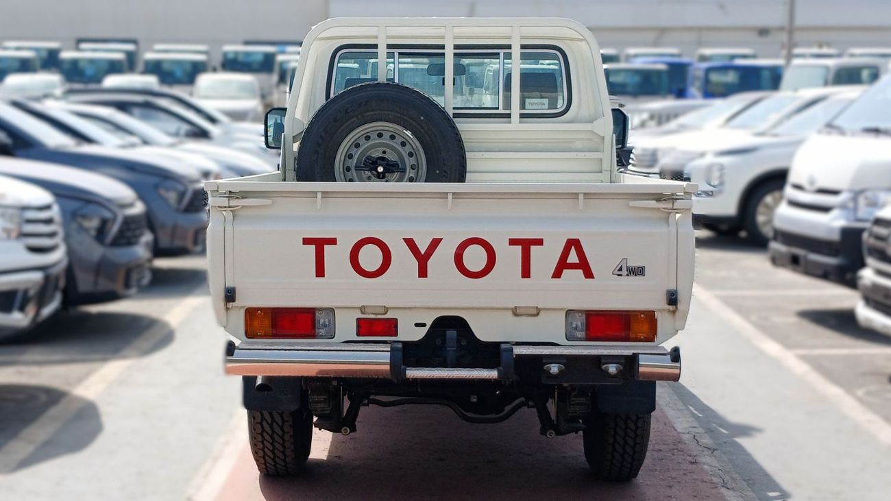 Toyota Land Cruiser Pick Up Toyota LC79 2.8L Diesel Manual SC Pickup 2025YM