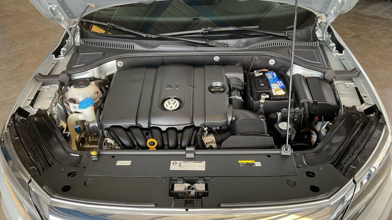 فولكس واجن باسات Trendline | شامل الضمان | 0 ﺪﻔﻋﺓ ﺃﻮﻟﻯ