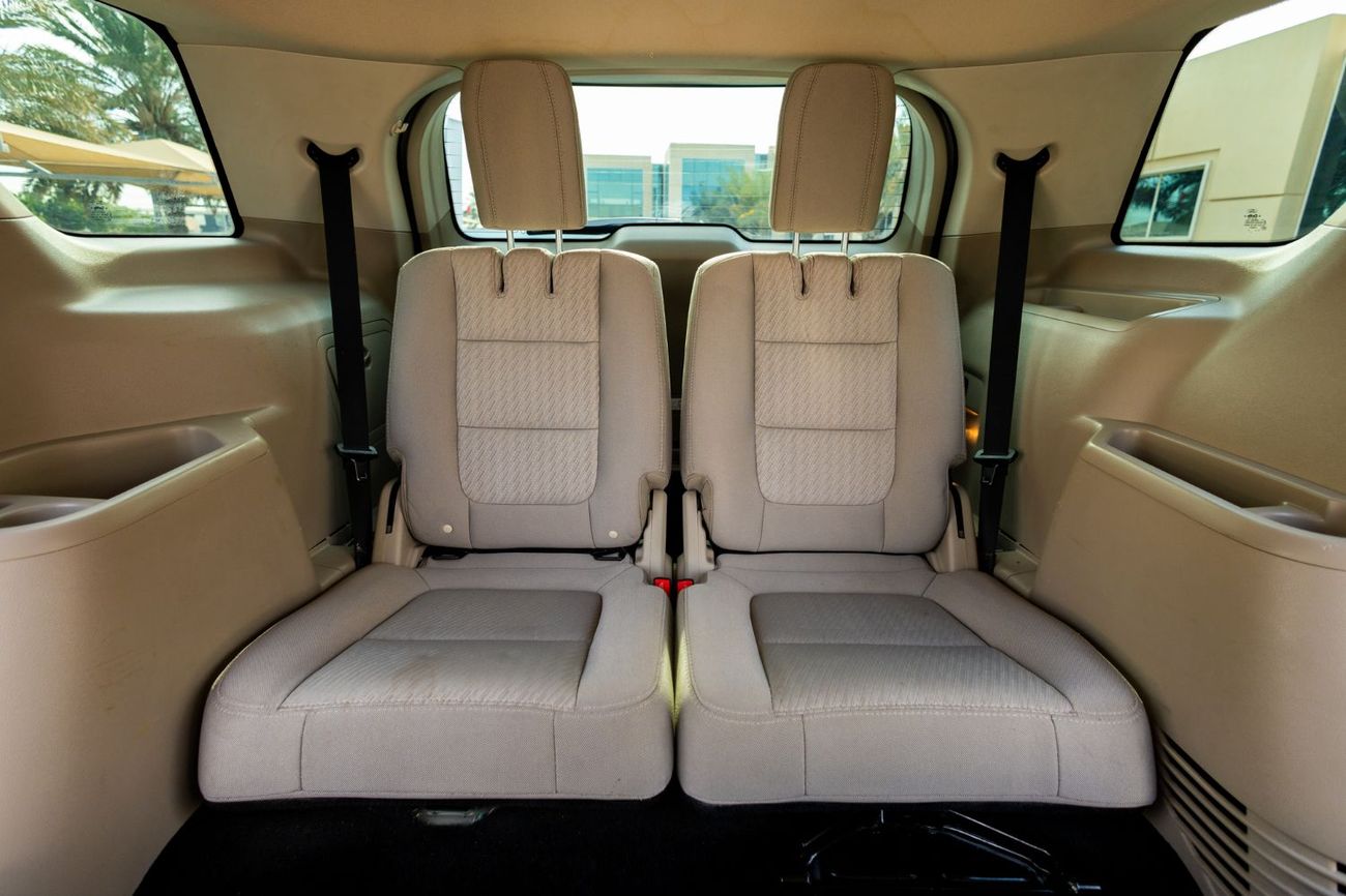 Ford Explorer Std 3.5L 4WD