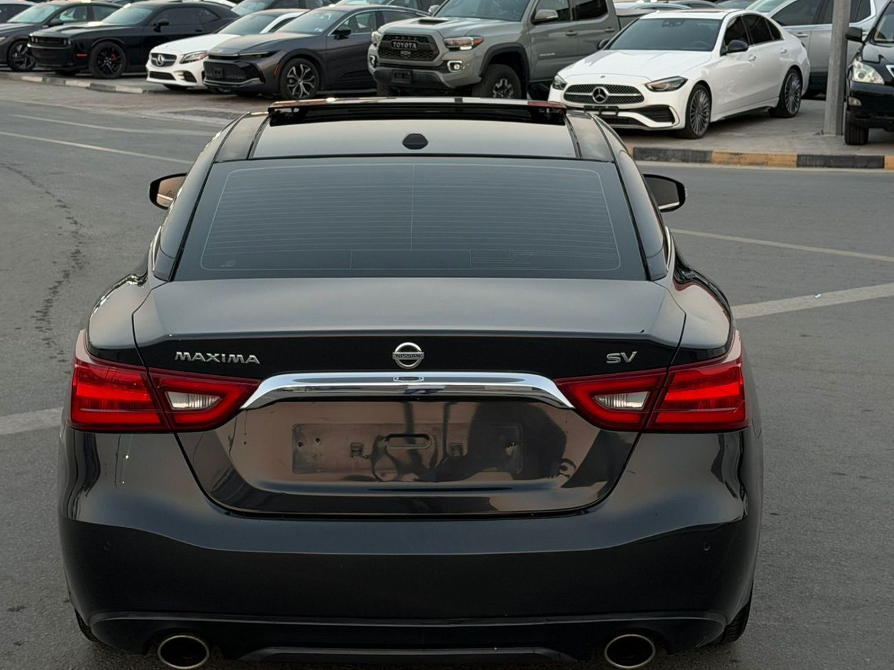 نيسان ماكسيما فخامة وأداء بحالة ممتازة