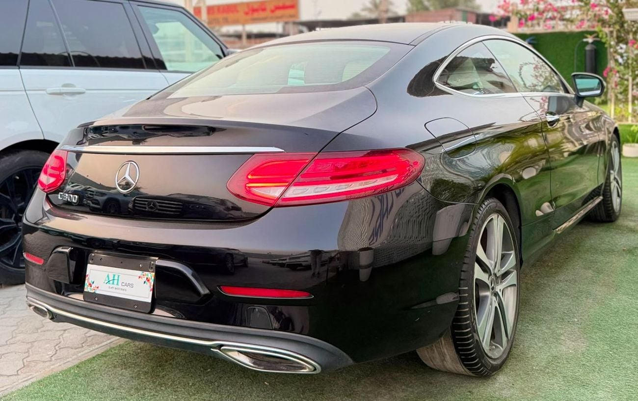 Mercedes Benz C300 STANDARD