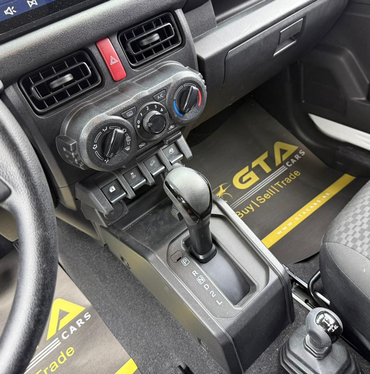 Suzuki Jimny GL 1.5L (3-Doors) 2022 Suzuki Jimny GL ,Warranty ,Full Service History ,GCC