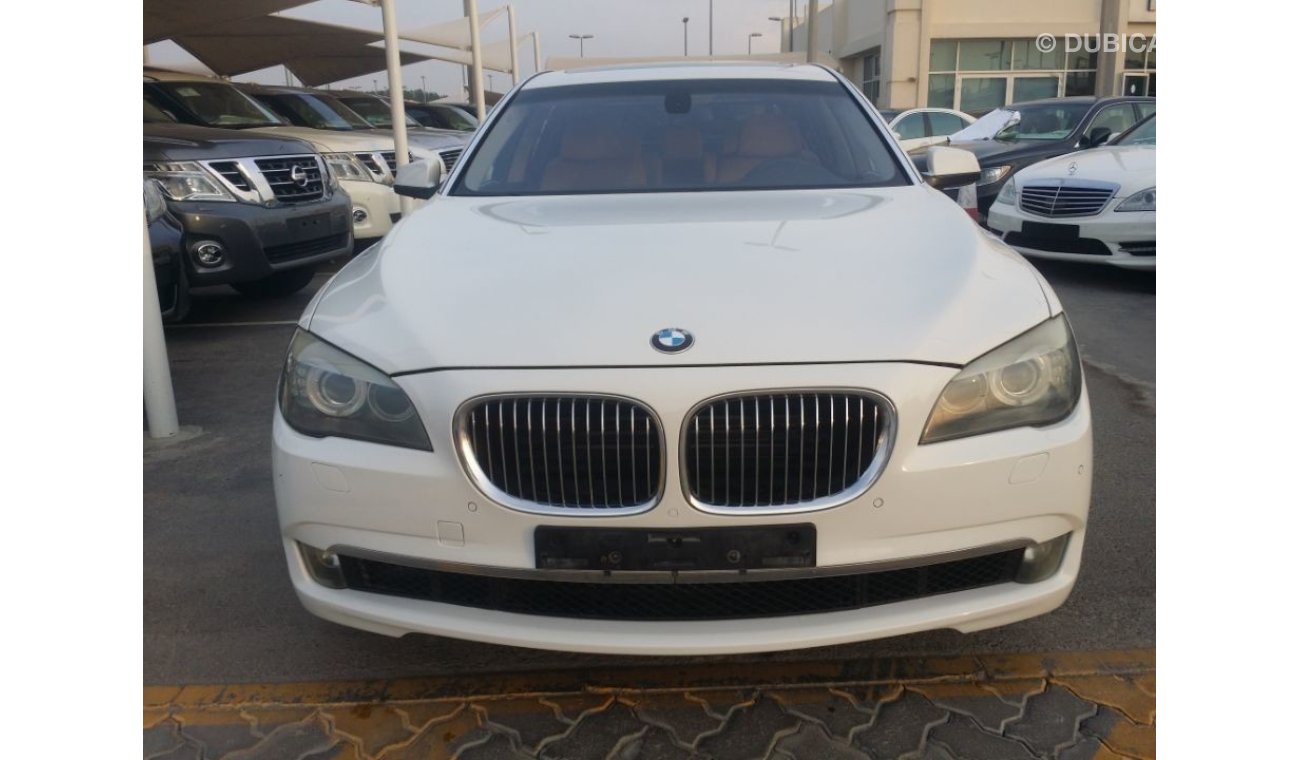 BMW 750Li Li - GCC