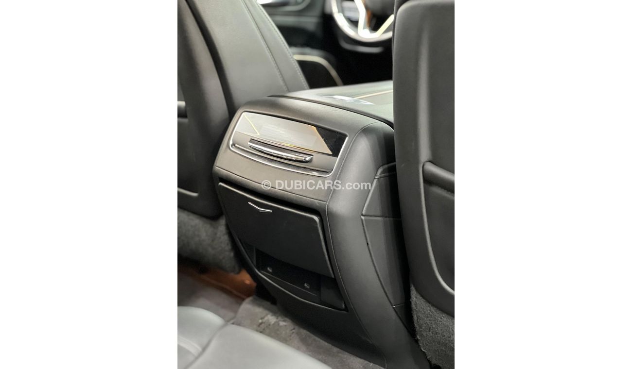كاديلاك إسكالاد بريميوم لاكجري 2022 Cadillac Escalade LWB, Cadillac Warranty + Service Pack, Full Options, Low Kms, 