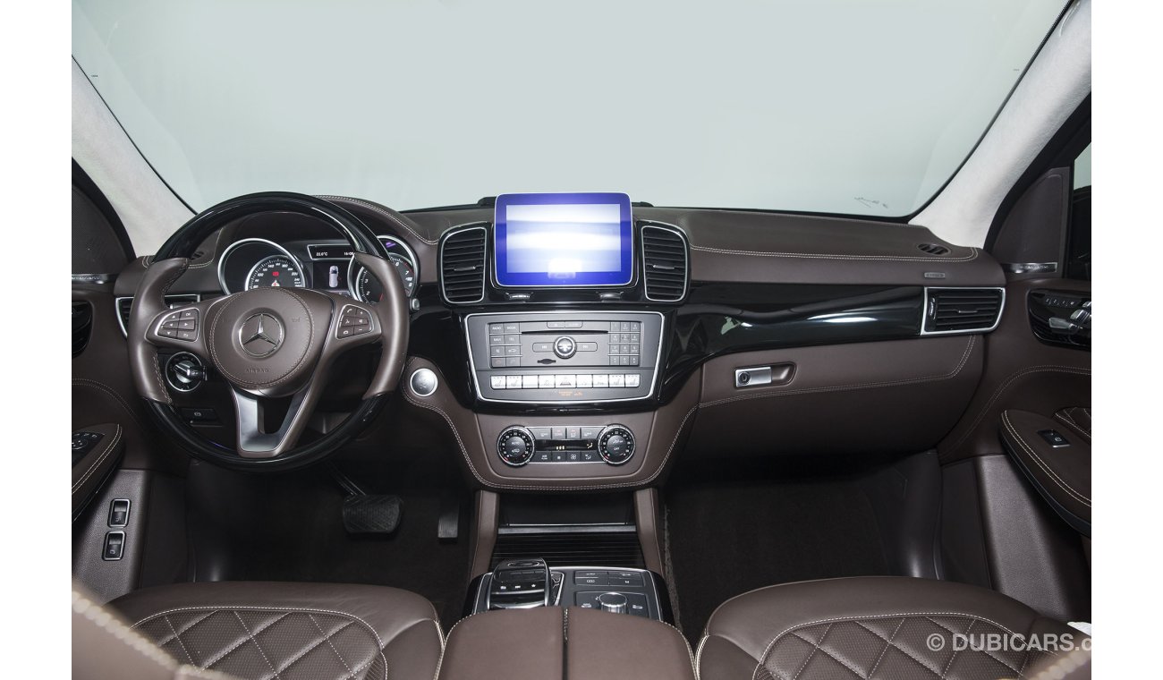 Mercedes-Benz GLS 500 AMG Exclusive MANAGER SPECIAL  **SPECIAL CLEARANCE PRICE** WAS AED325,000 NOW AED279,000