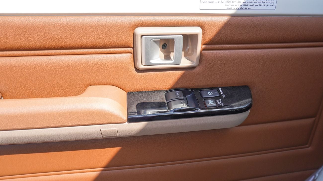 Toyota Land Cruiser 70 4.0L V6 Oman Specs