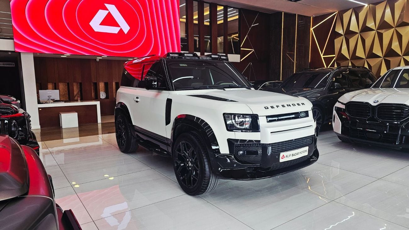 لاند روفر ديفندر 90 X-DYNAMIC SE P400 Land Rover Defender 90 SE P400 X Dynamic URBAN