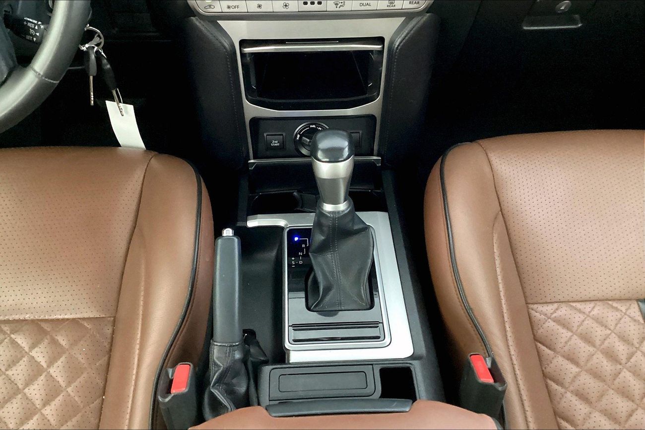 تويوتا برادو VXR | شامل الضمان | 0 ﺪﻔﻋﺓ ﺃﻮﻟﻯ