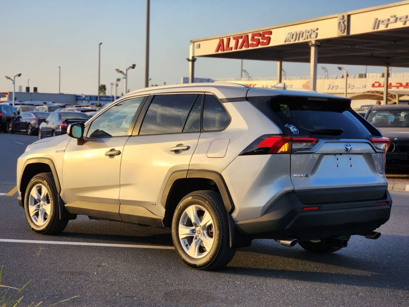 Toyota RAV4 TOYOTA RAV4 XLE HYBRID 2021 UAE OR EXPORT