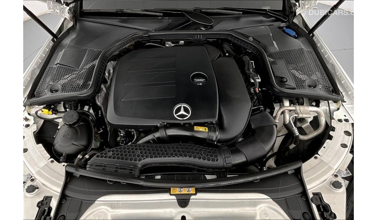 Mercedes-Benz C200 Premium (AMG Line)