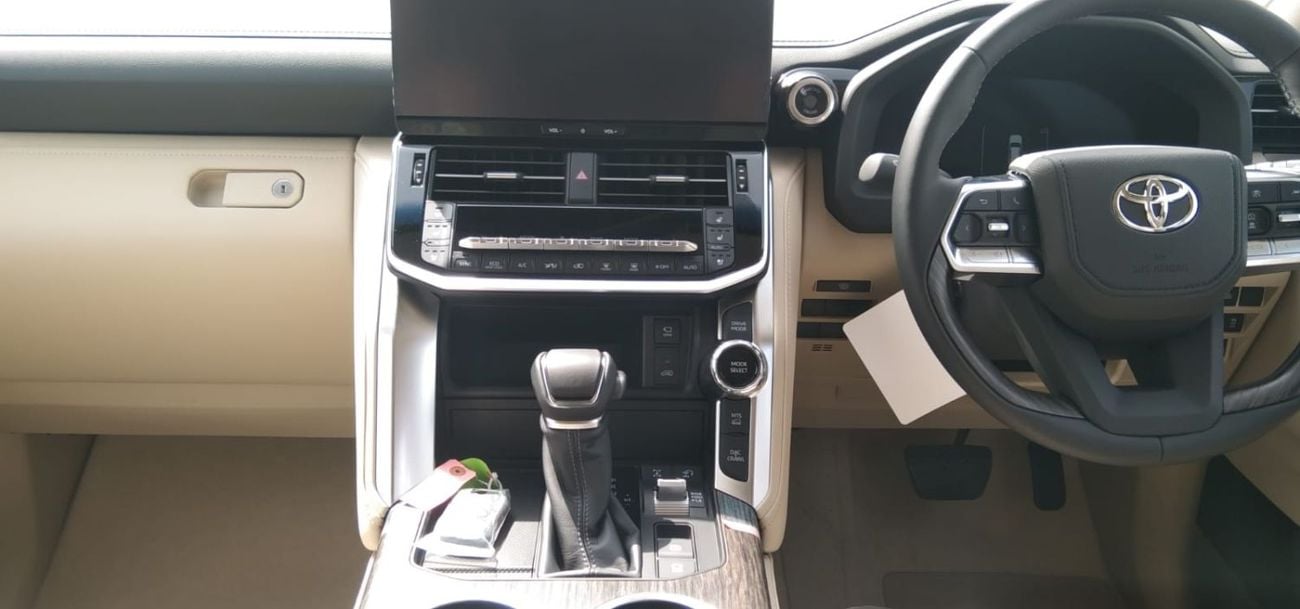 تويوتا لاند كروزر Rhd zx petrol Auto Right-Hand drive Brand-new full options