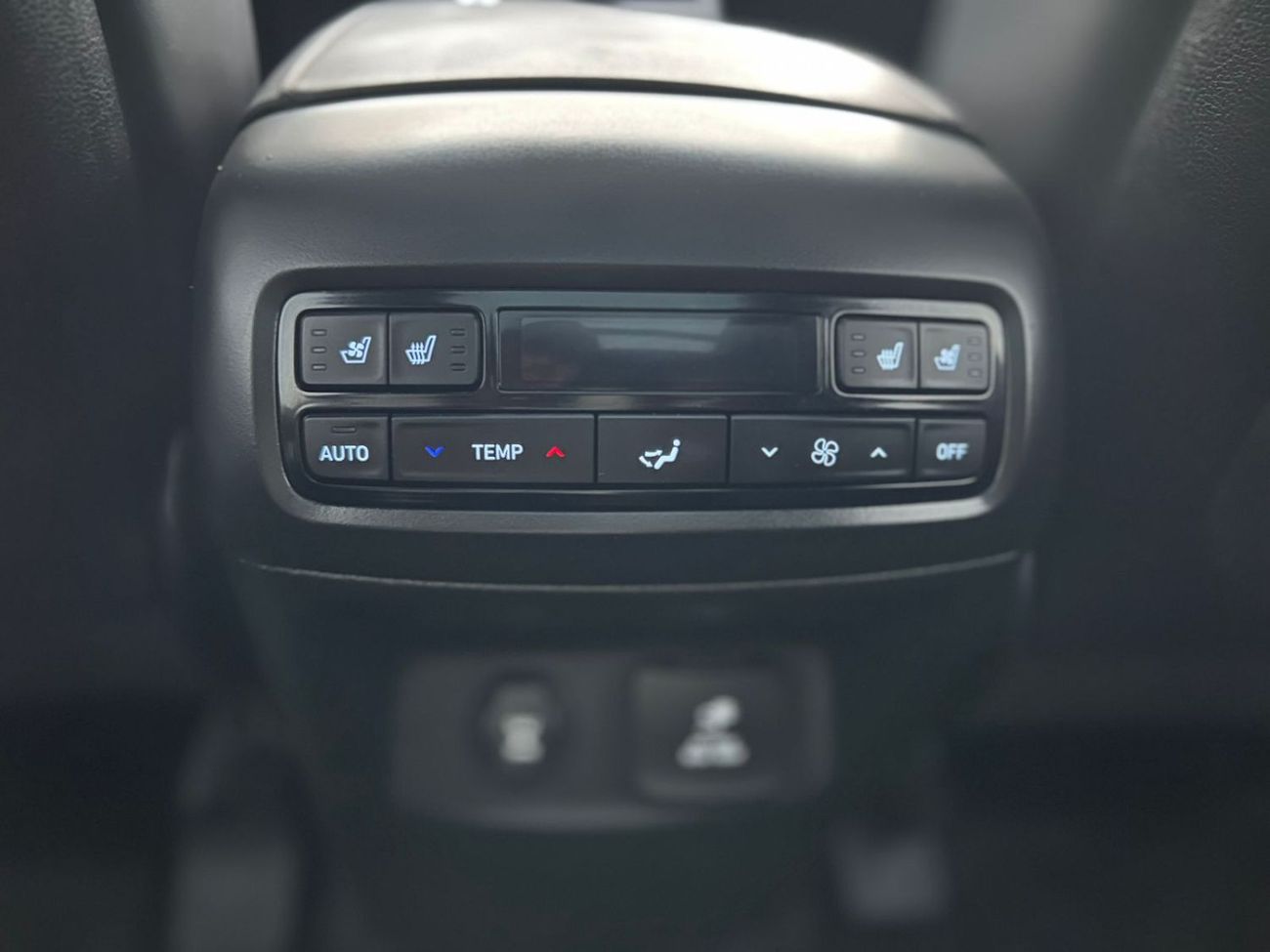 هيونداي باليساد 2022  Hyundai Palisade Calligraphy Edition Full Option Panoramic View - 360* 5 CAM - HUD - 3.8L  V6