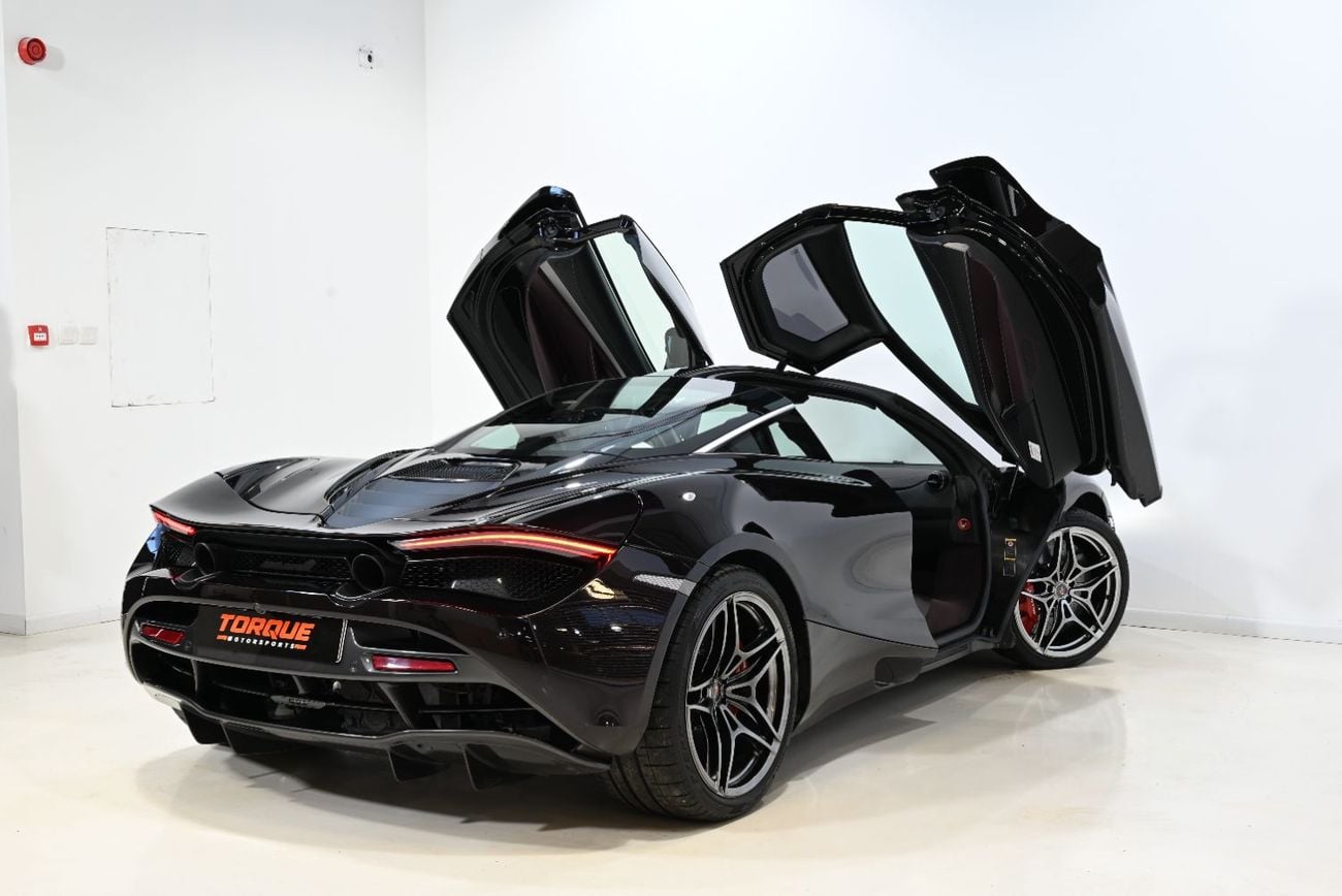 McLaren 720S PERFORMANCE 2018 McLaren 720s Performance, Full Service History, Full PPF, Excellent Condition, GCC