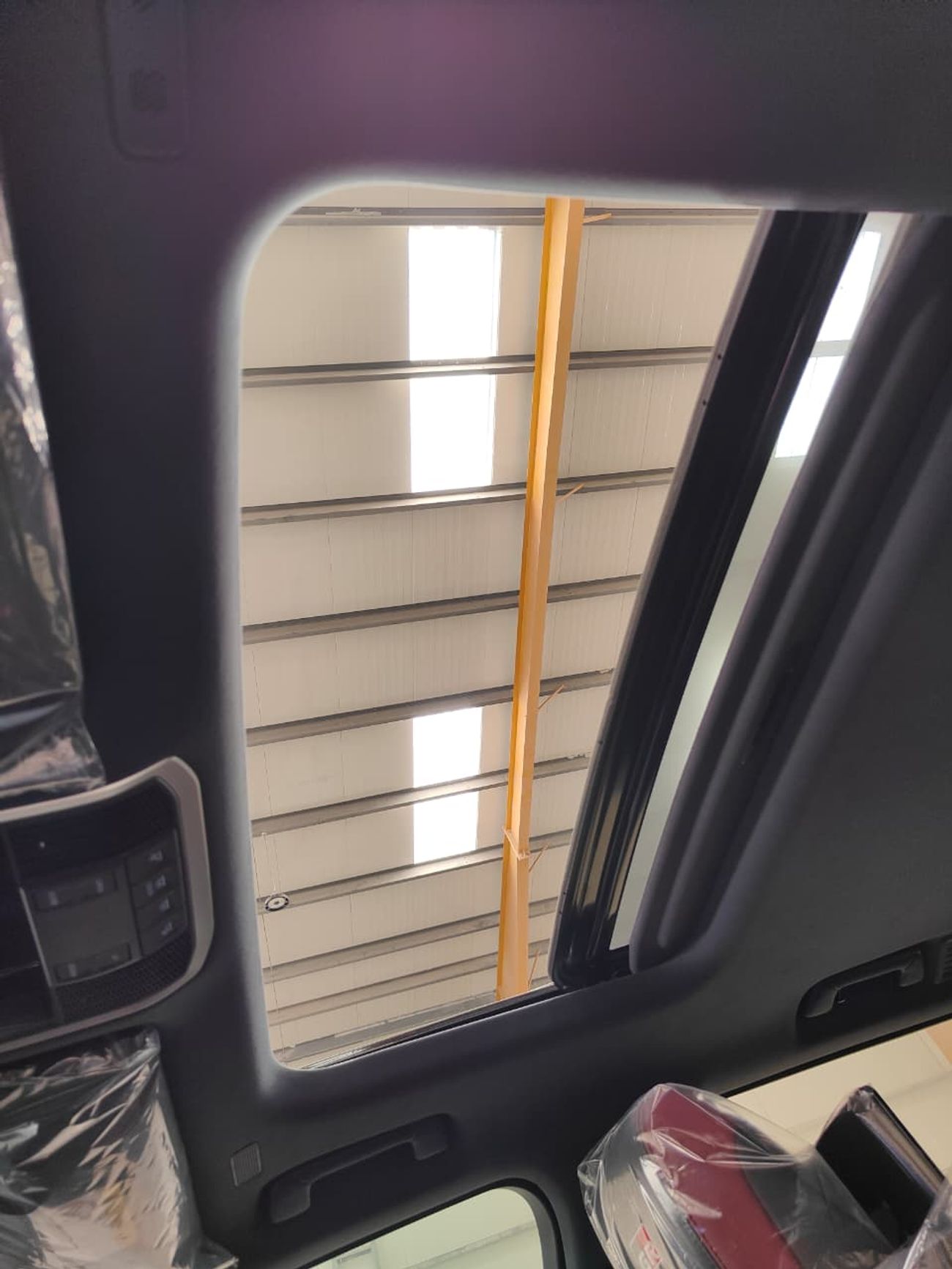 تويوتا لاند كروزر 2025 Toyota Land Cruiser LC300 GR-Sport HEV (Full-Option with Radar) 3.5L V6 Twin Turbo Hybrid Expor