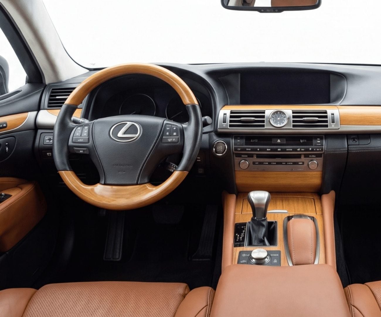 Lexus LS460 PREMIER LWB 4.6