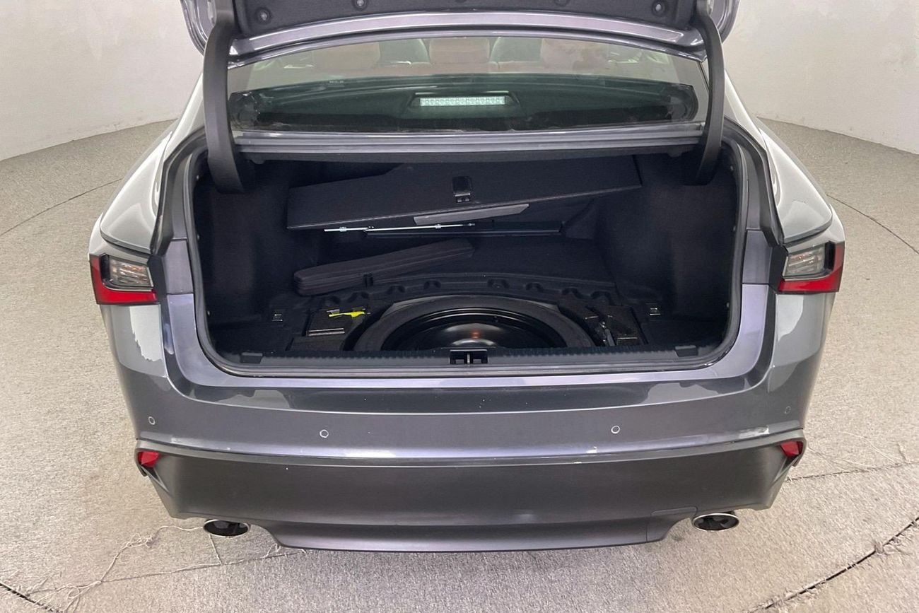 Lexus IS300 Premier | Guaranteed Warranty | 0 Down Payment