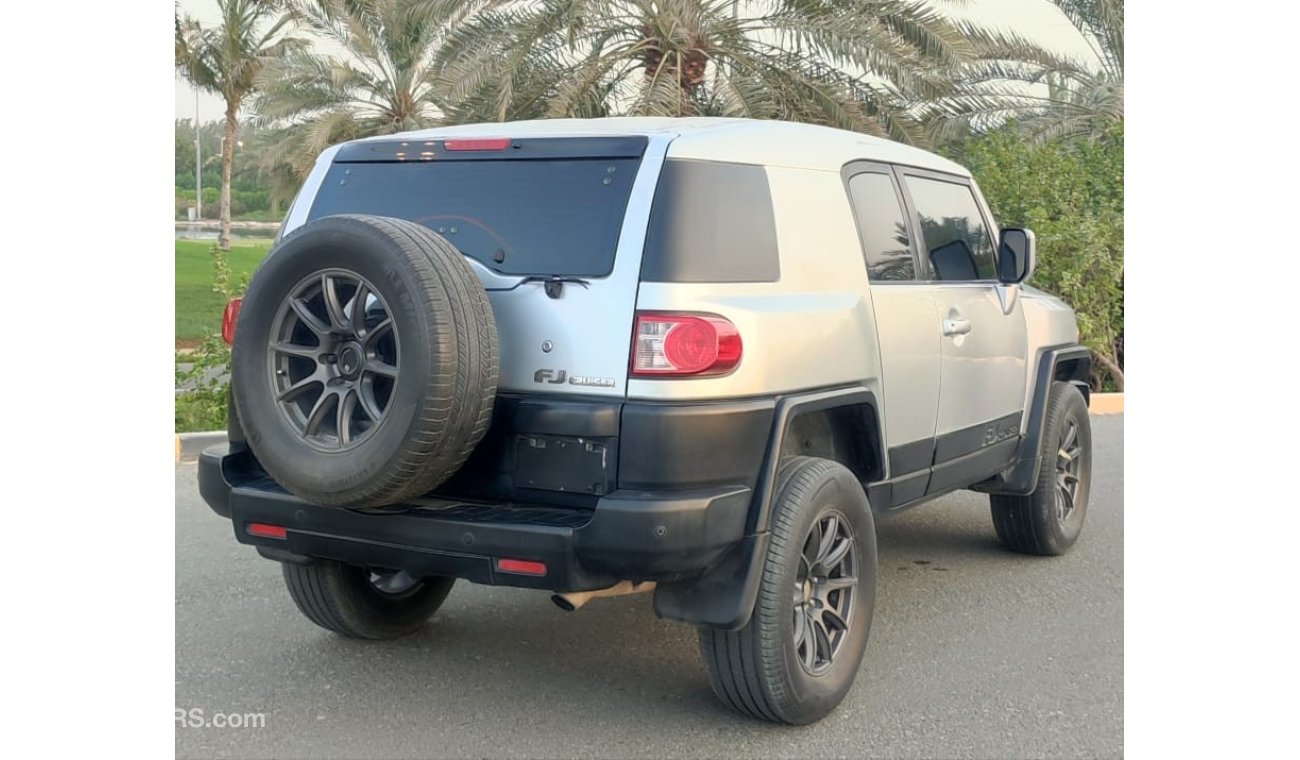 Toyota FJ Cruiser