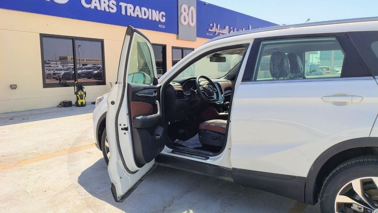 Brilliance V6 STD (NON GCC) 1.5T AT Flagship