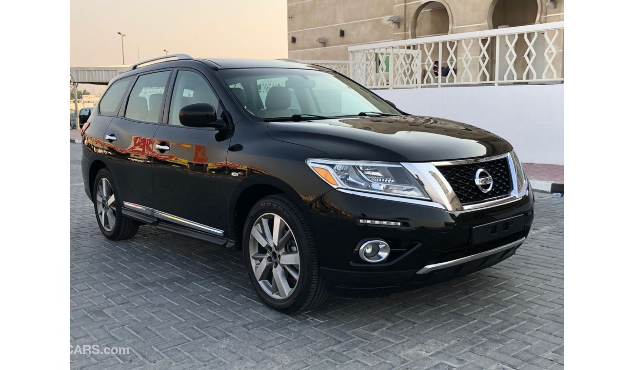 Nissan Pathfinder NISSAN PATHFINDER SV GCC ONE OWNER