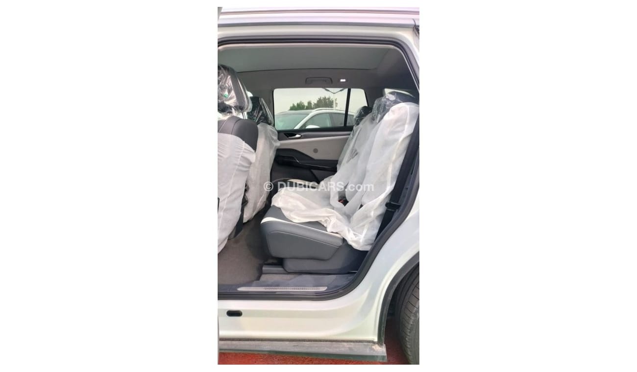 فولكس واجن ID.6 Volkswagen ID,6 pure cross