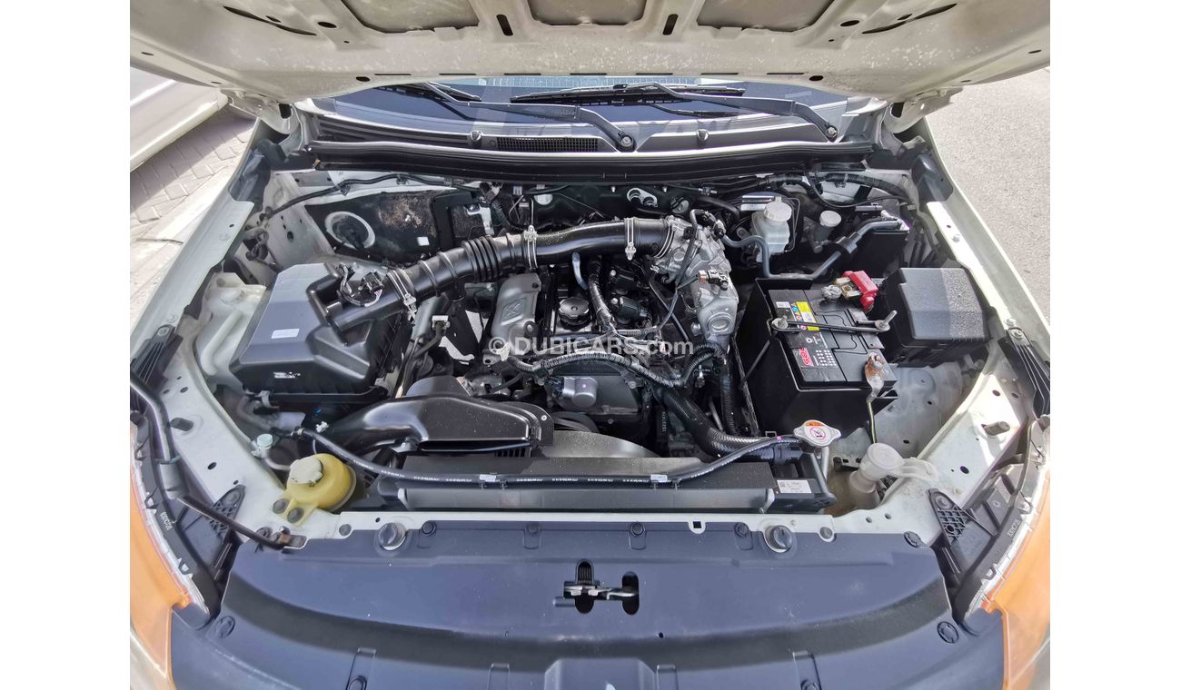 Mitsubishi L200 2.4L 4CY Petrol, 16" Rims, Fabric Seats, 4WD, Power Steering, Xenon Headlights, Radio (LOT # 9217)