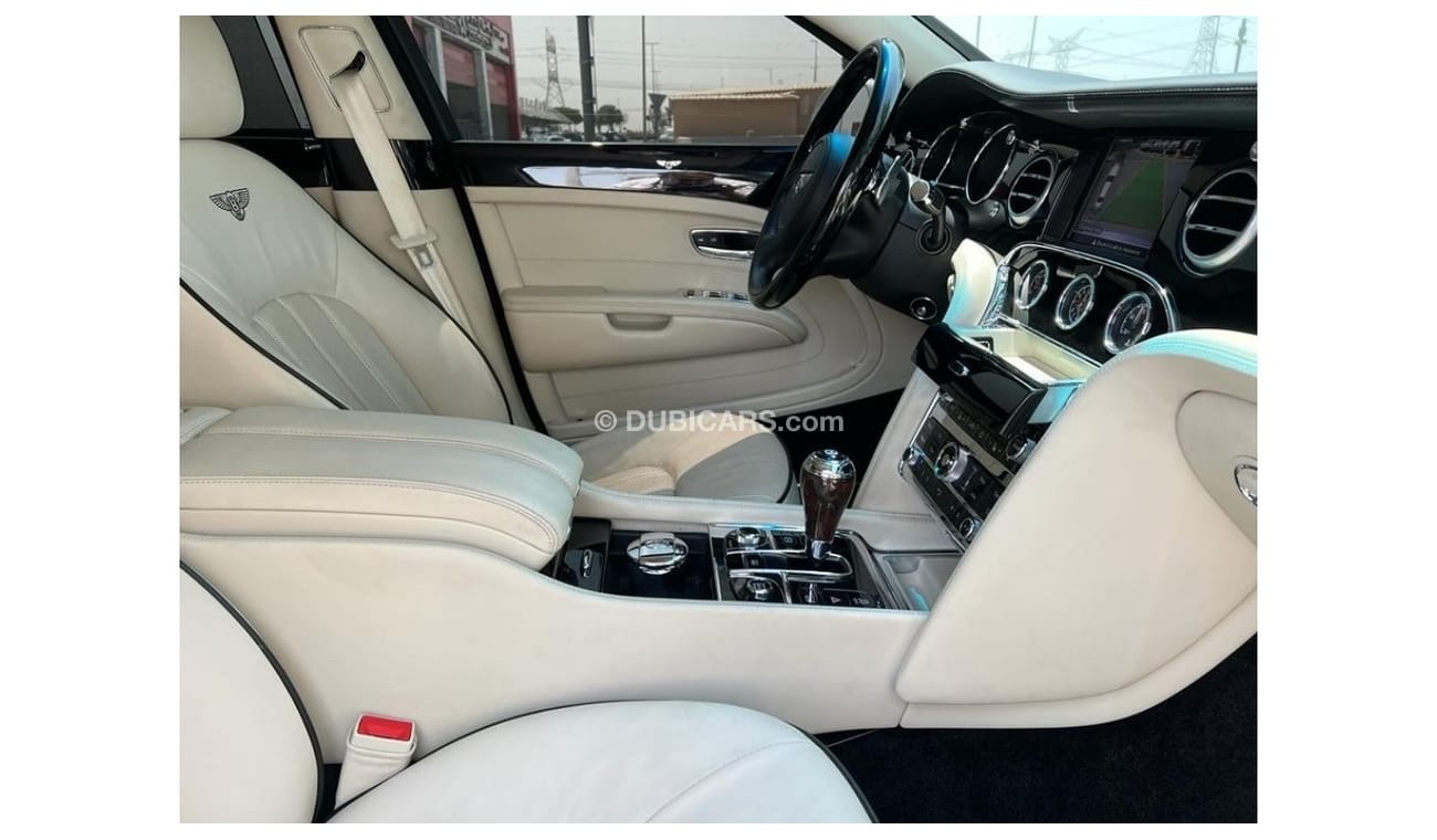 Bentley Mulsanne BENTLEY MULSANNE 2012 V8 TOP OF THE RANGE SPEICAL EDDITION