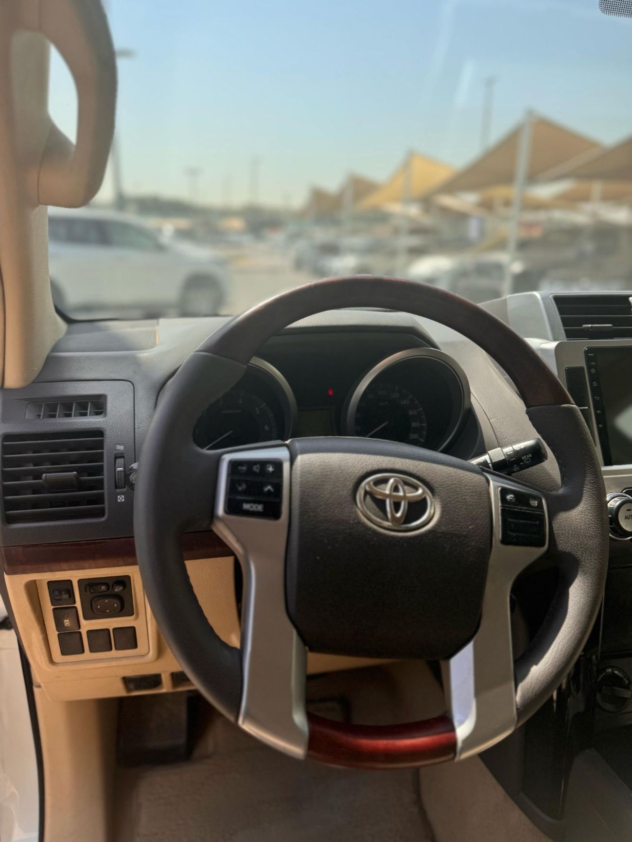 تويوتا برادو GXR 2.7L (164 HP) 4WD (7 Seater)