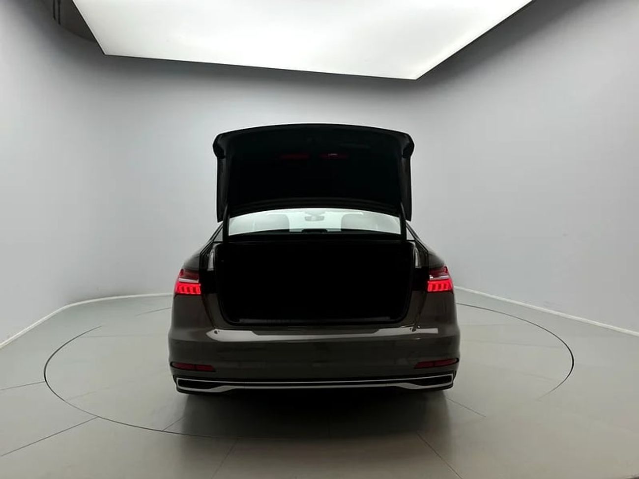 Audi A6 Sedan Advanced 40 TFSI 190hp Progress (Ref# 006248)